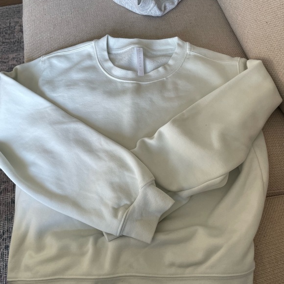 TWO fabletics cropped workout sweatshirts - Picture 6 of 7